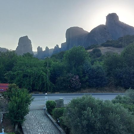 Pensjonat Pomegranate Tree House - Meteora Kalambaka Zewnętrze zdjęcie
