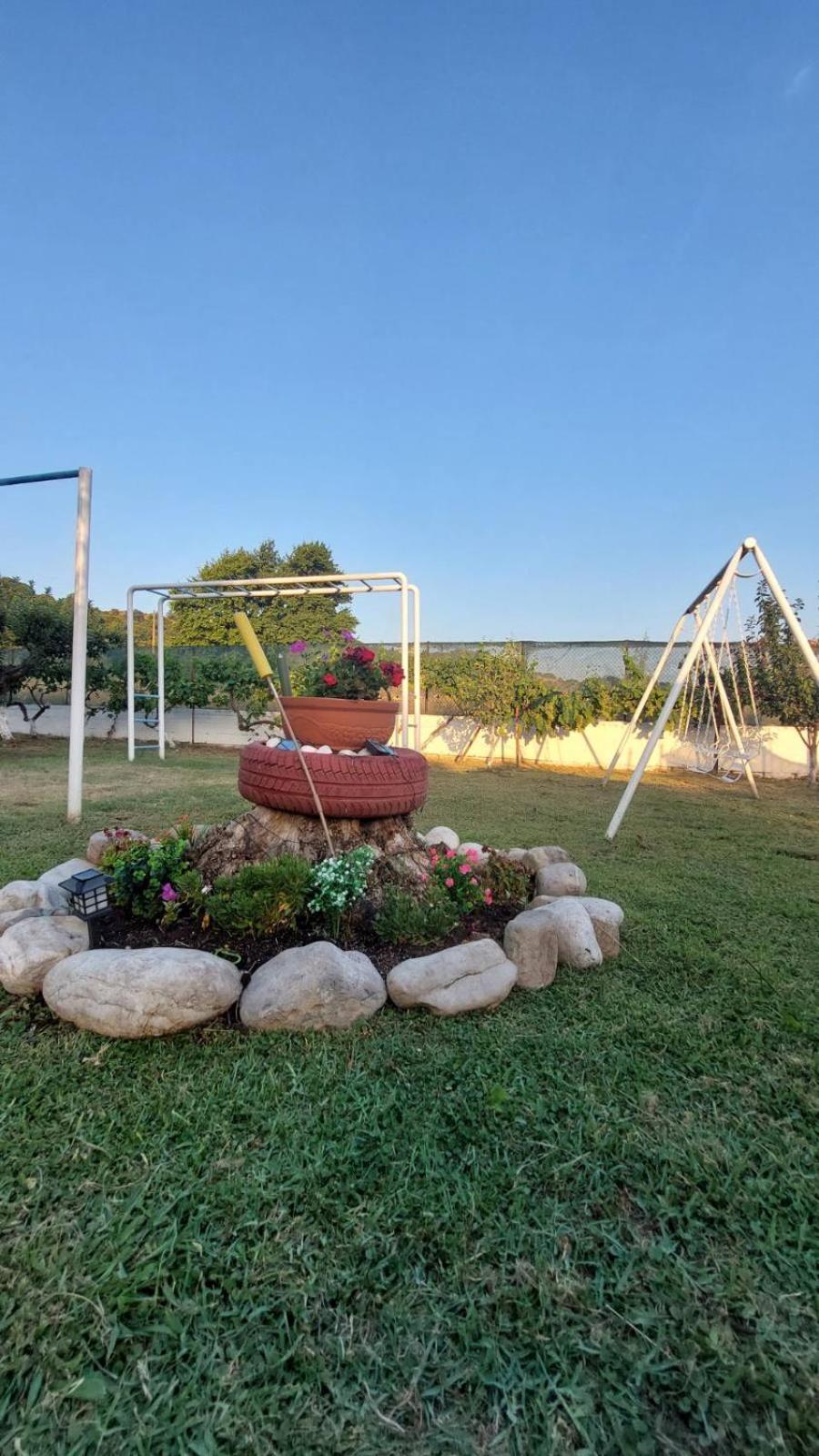 Pensjonat Pomegranate Tree House - Meteora Kalambaka Zewnętrze zdjęcie