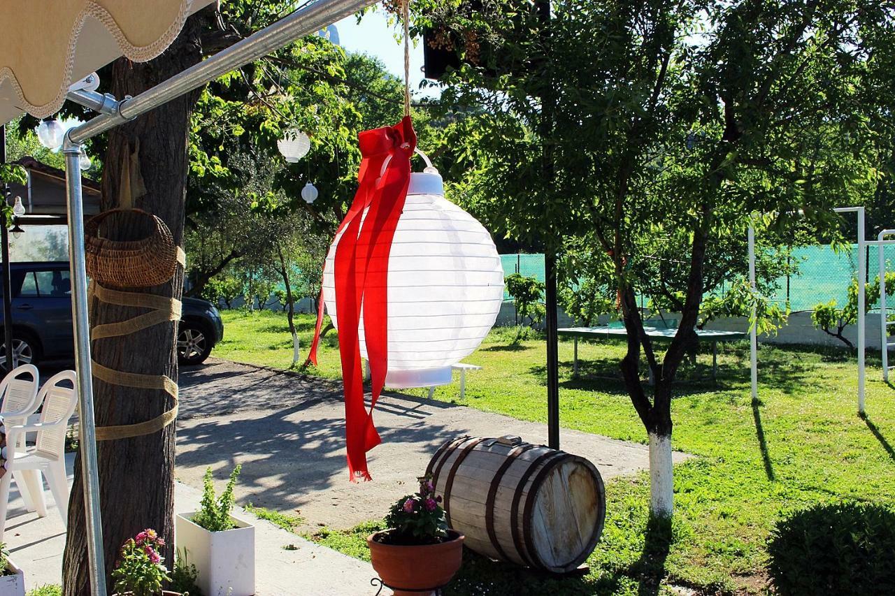 Pensjonat Pomegranate Tree House - Meteora Kalambaka Zewnętrze zdjęcie