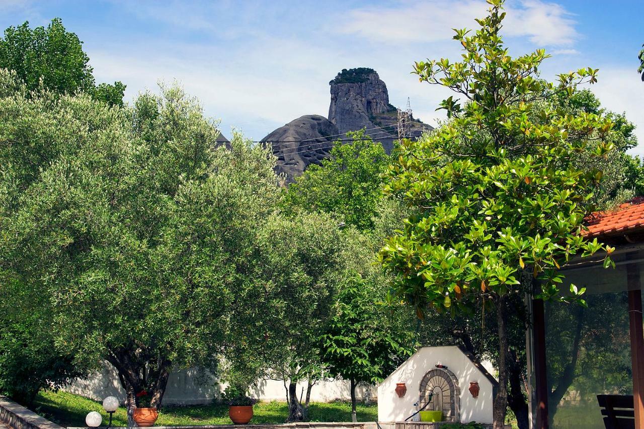 Pensjonat Pomegranate Tree House - Meteora Kalambaka Zewnętrze zdjęcie