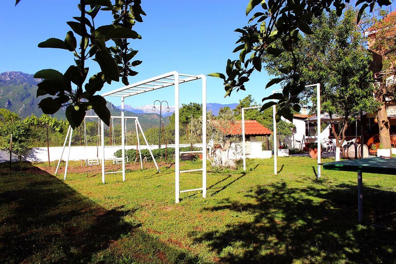Pensjonat Pomegranate Tree House - Meteora Kalambaka Zewnętrze zdjęcie